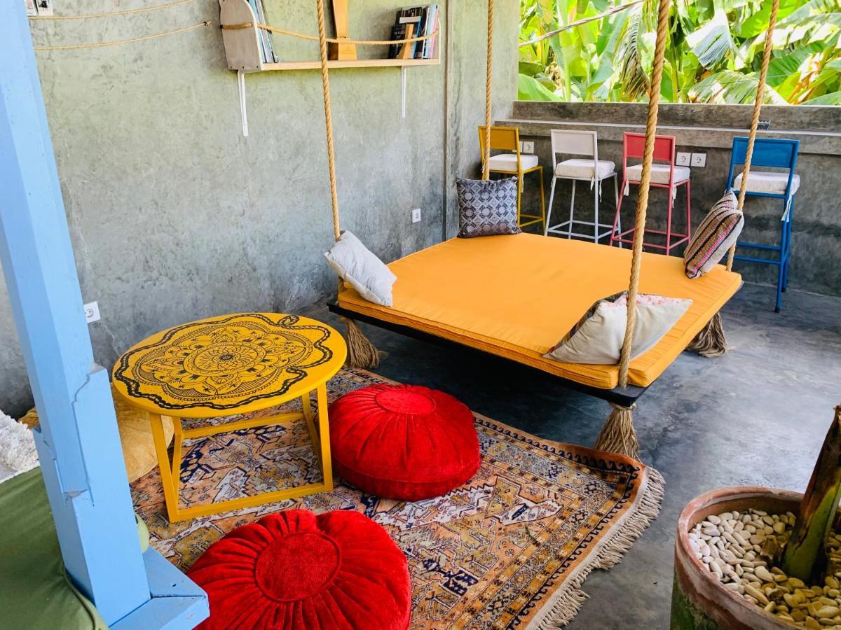 Sunflower Stay And Surf Canggu Екстериор снимка