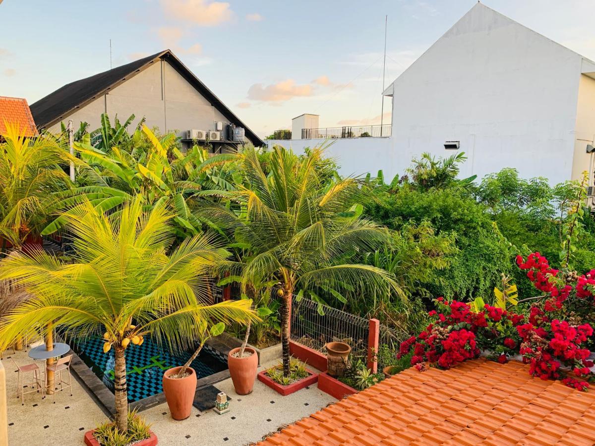 Sunflower Stay And Surf Canggu Екстериор снимка