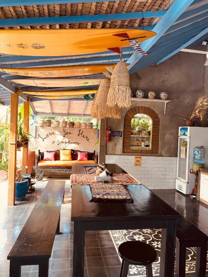 Sunflower Stay And Surf Canggu Екстериор снимка