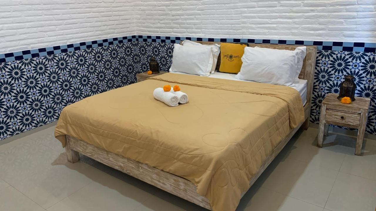 Sunflower Stay And Surf Canggu Екстериор снимка
